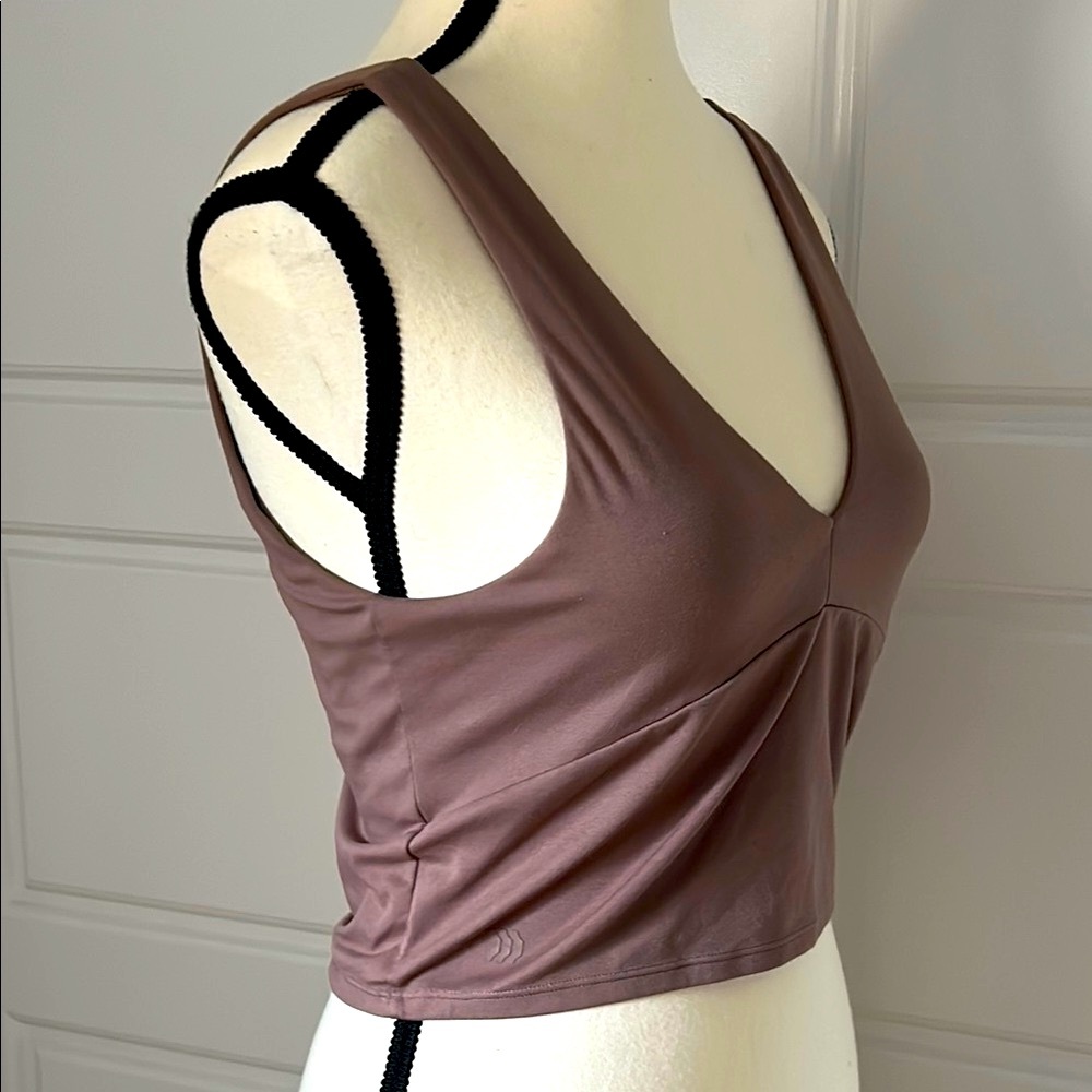 All in Motion Pink/Brown Mauve Fitted Crop Athletic Tank Top - Picture 2 of 8